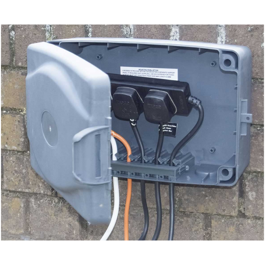 Weatherproof Master Plug Box Kit+ - Image 6