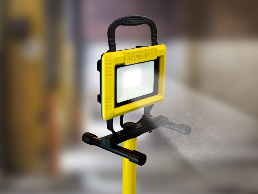 Faithfull 240V 20W Site Light With Tripod - Image 4