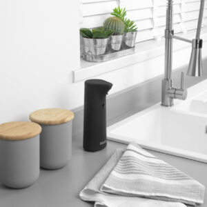 Beldray Automatic Soap Dispenser in Matte Black - Image 3